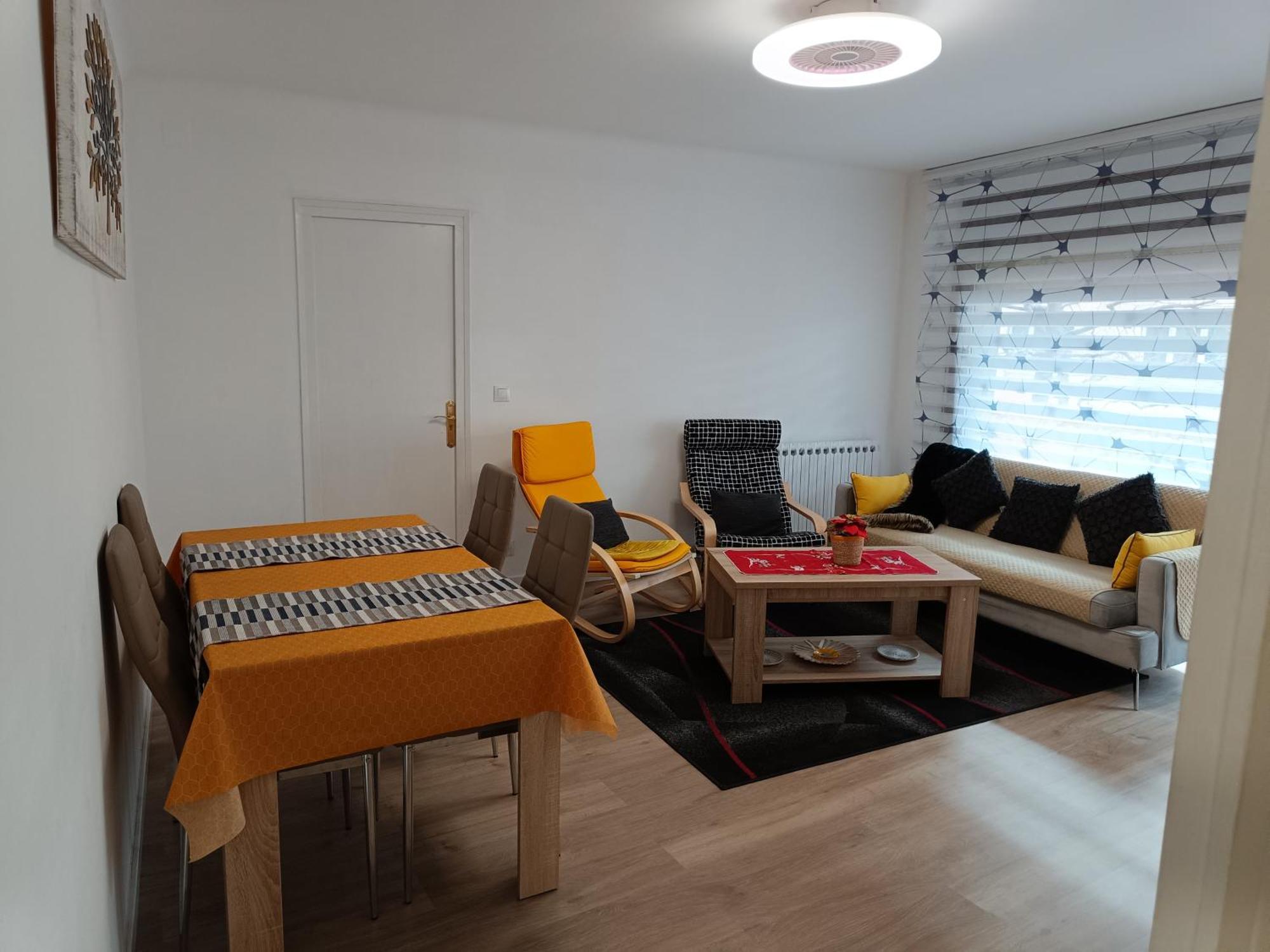 Apartamento Estel La Seu d'Urgell Exteriér fotografie